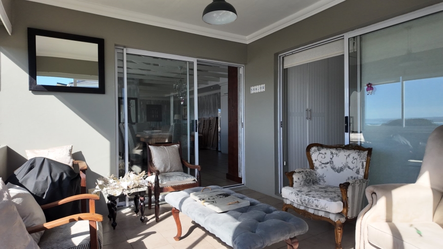 7 Bedroom Property for Sale in Stilbaai Wes Western Cape